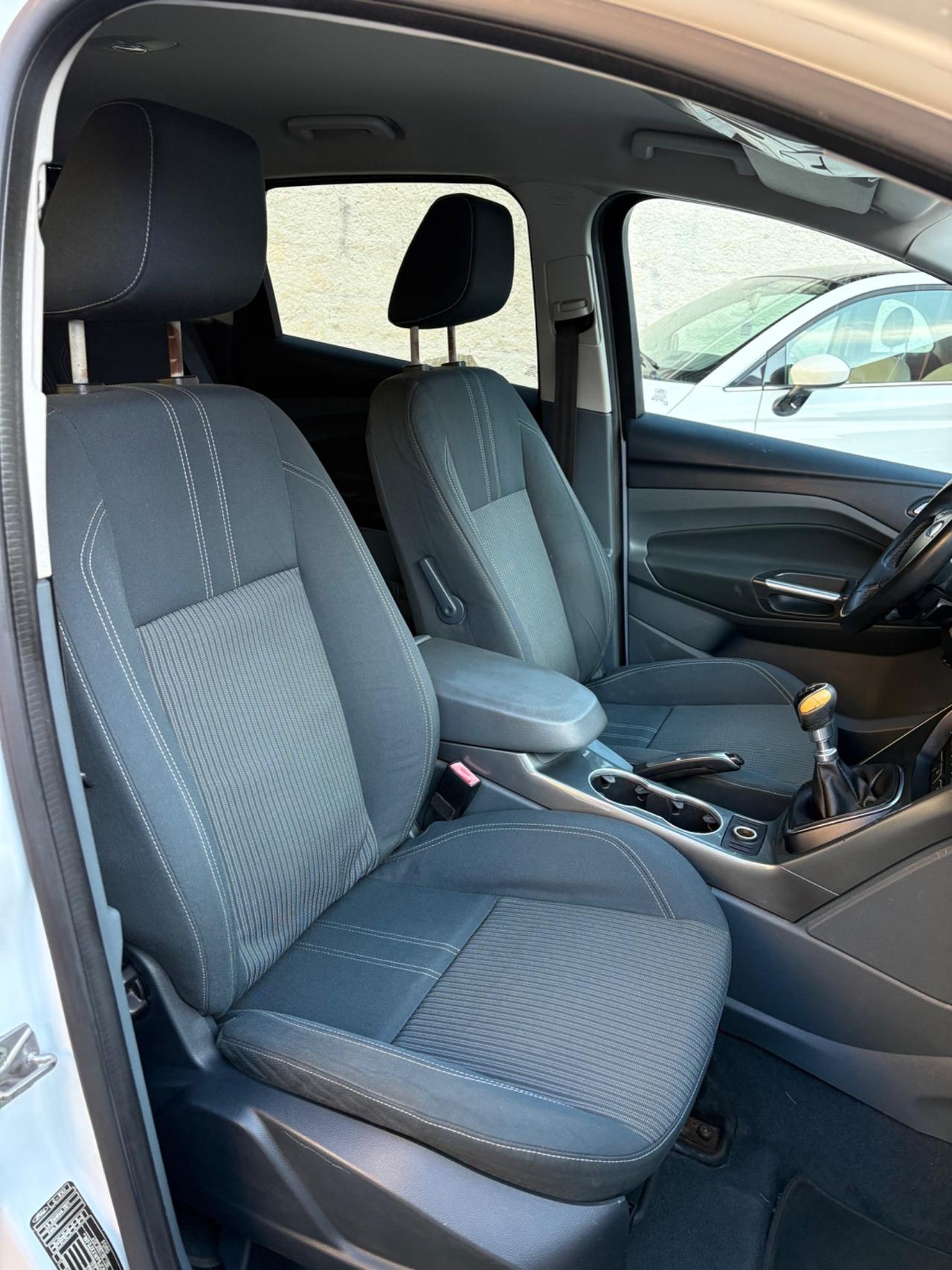 Ford C-Max 1.6 TDCi 115CV Titanium splendida