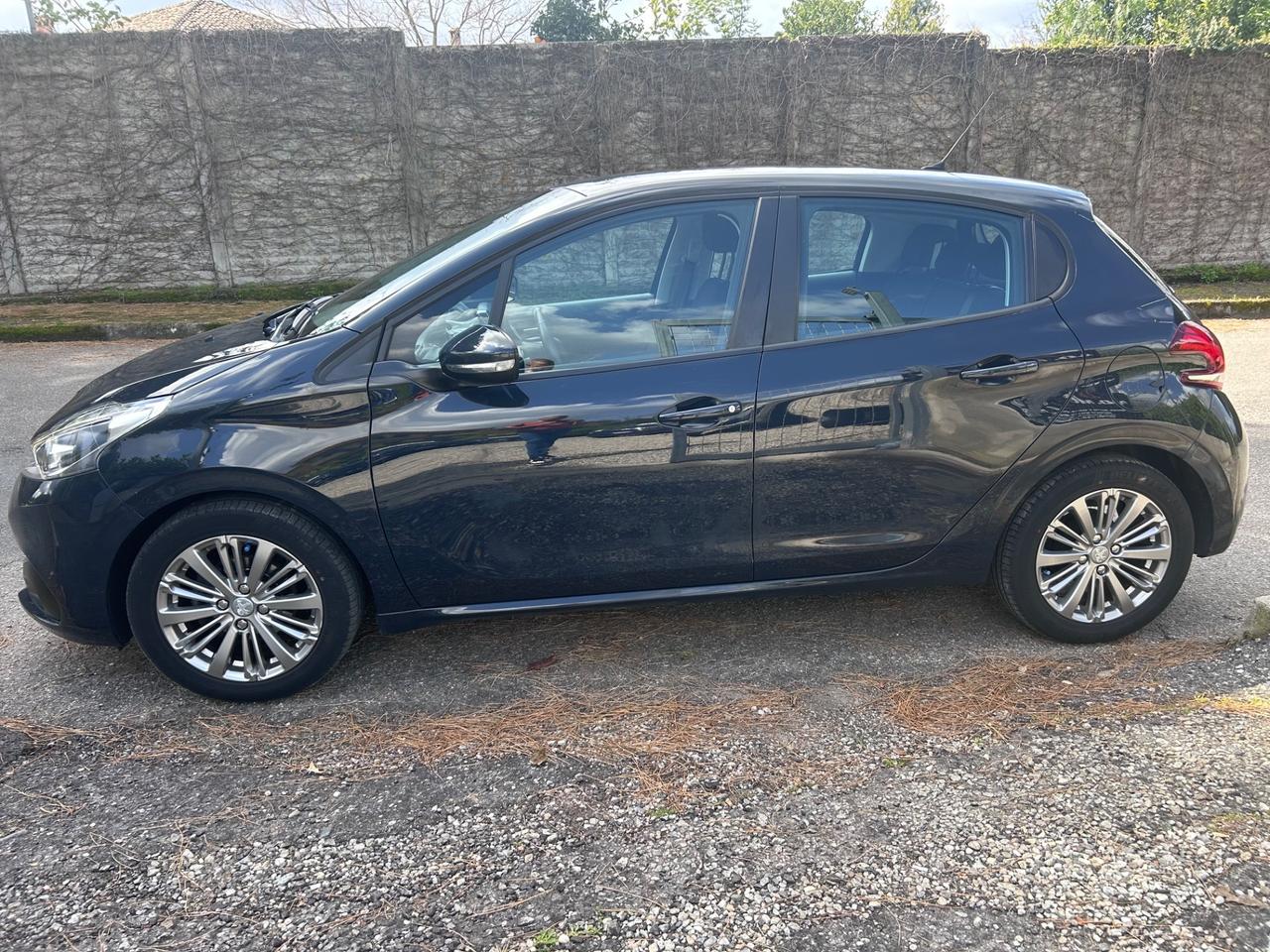 Peugeot 208 5 porte Allure