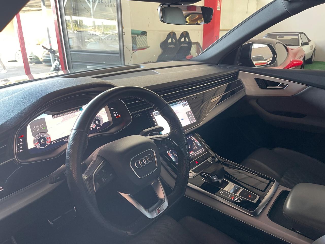 Audi Q8 50 TDI S Line Quattro Gancio PERMUTE RATE