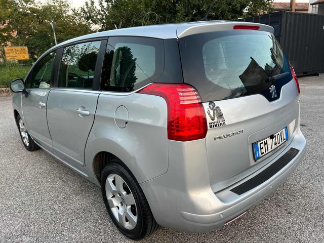 PEUGEOT 5008 7posti 1.6 HDi 112CV senza nessun lavoro da fare