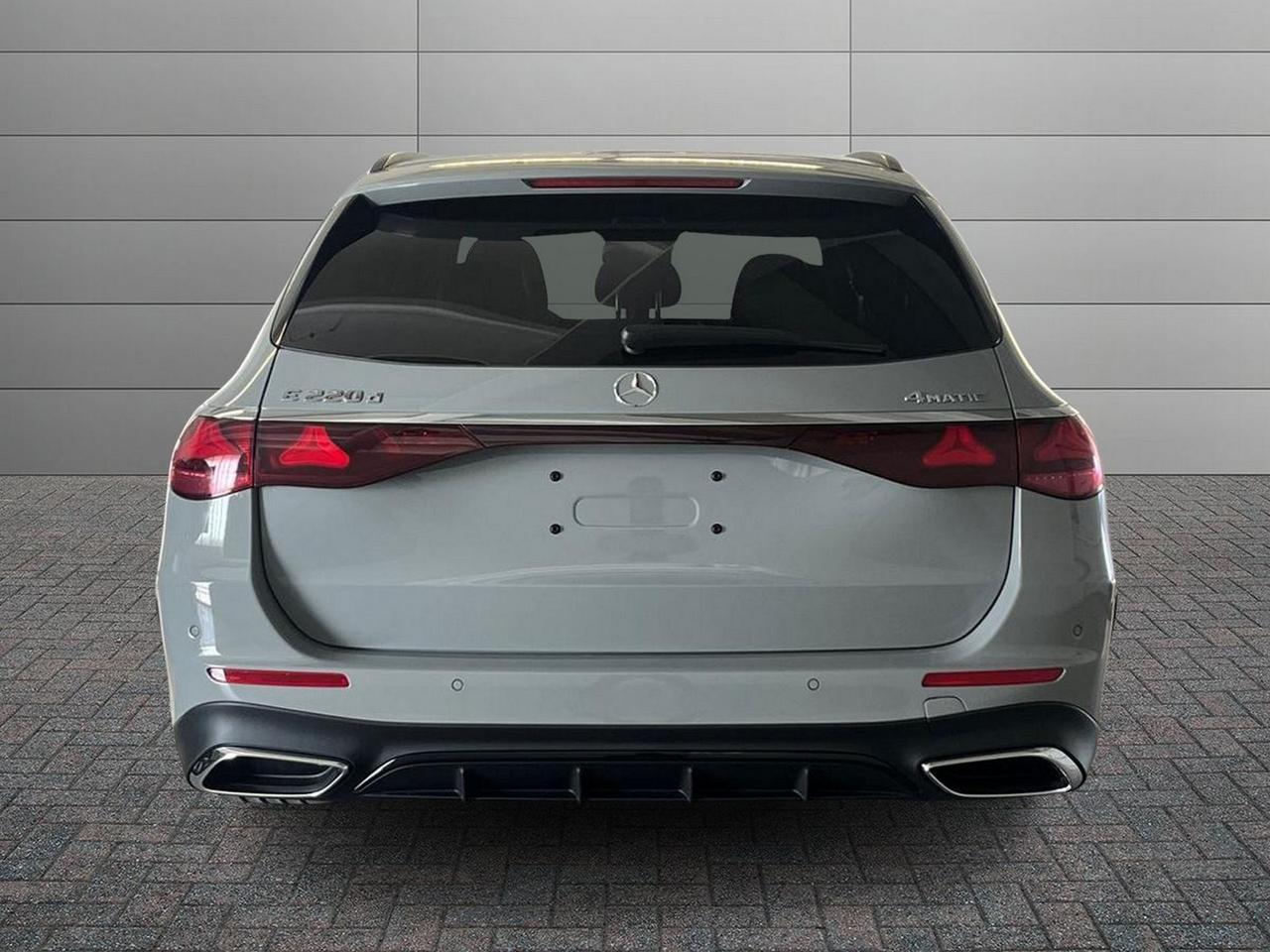 Mercedes-Benz E 220 d 4MATIC Station Wagon