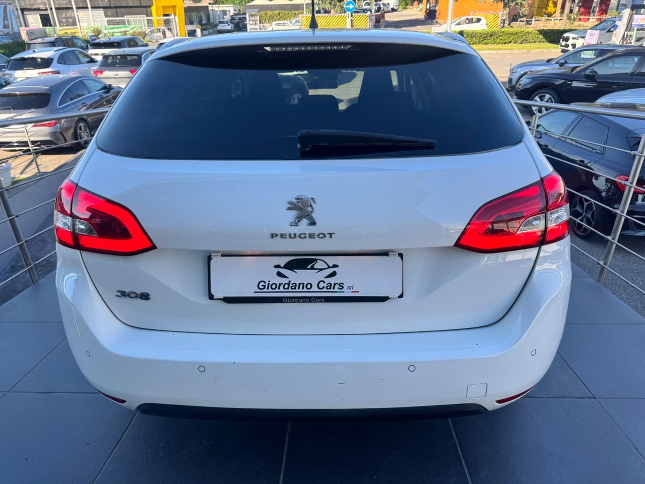Peugeot 308 BlueHDi 120 S&S EAT6 SW Allure automatica in garanzia e