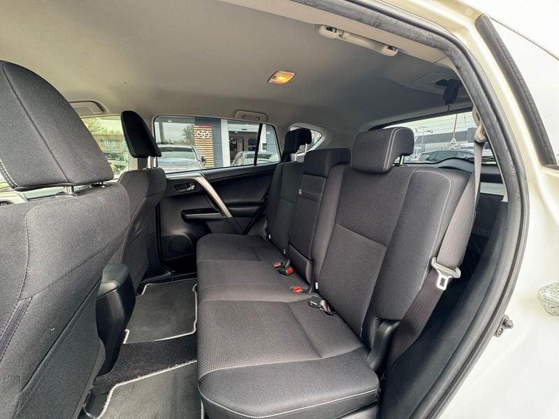 Toyota RAV4 Rav4 2.5 vvt-i h Business 2wd e-cvt my17