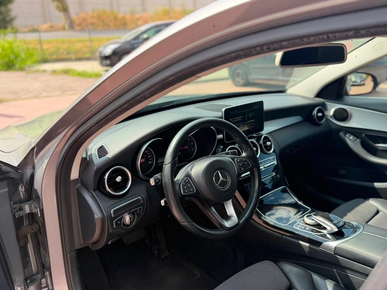 Mercedes-benz C 220 d Premium
