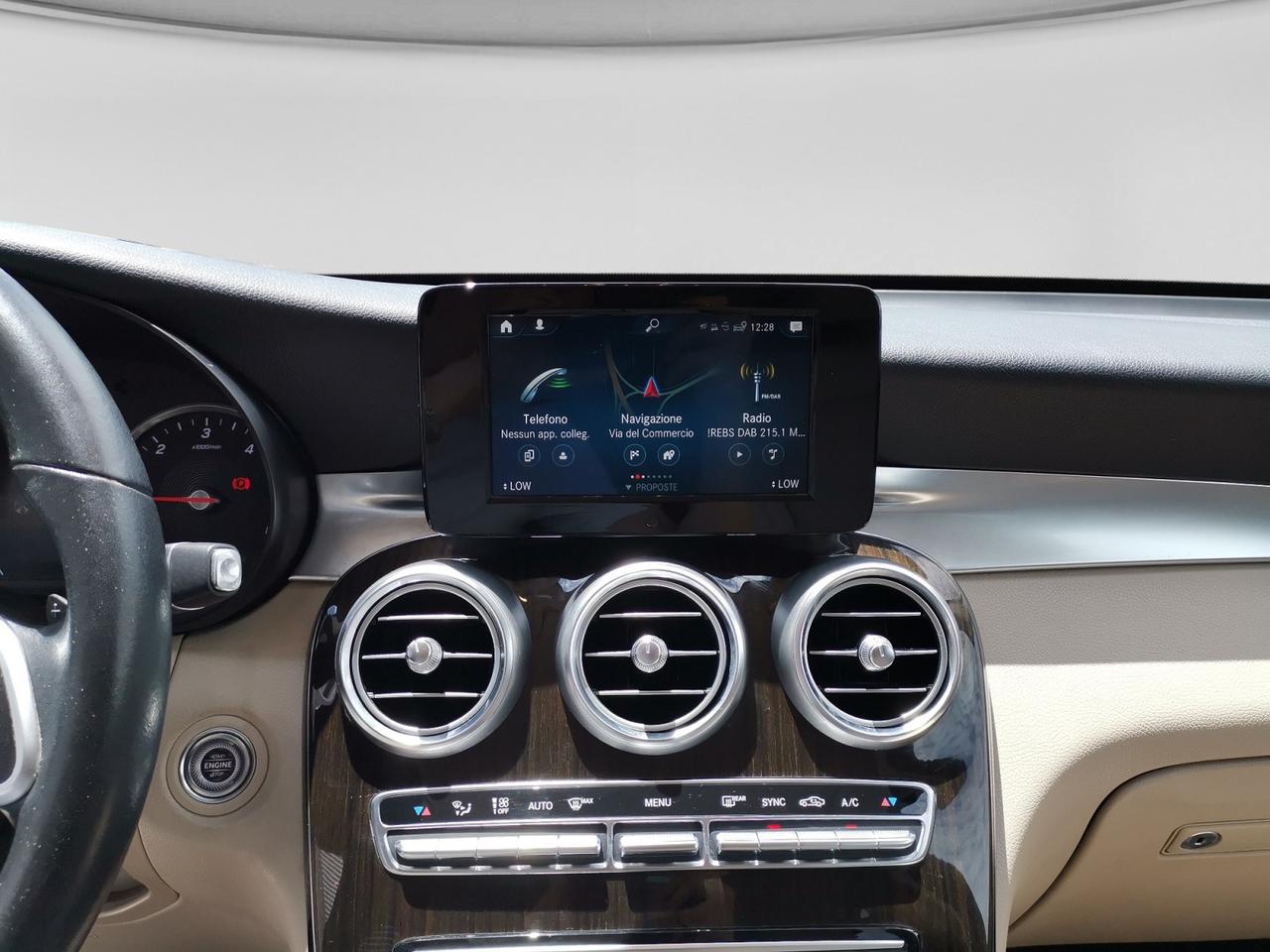 Mercedes-Benz GLC - X253 2019 - GLC 220 d Sport 4matic auto