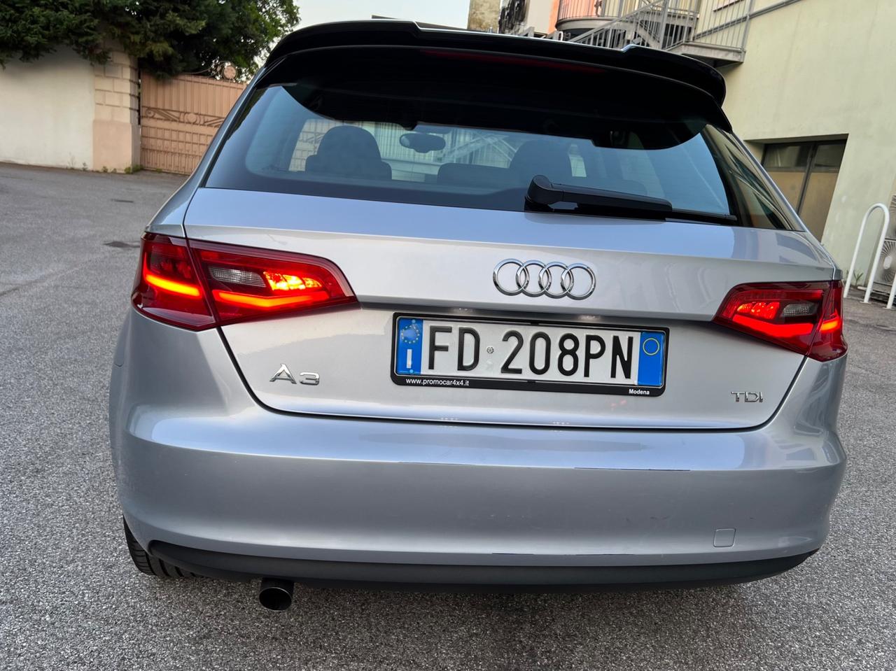 Audi A3 SPB 1.6 TDI clean diesel S tronic