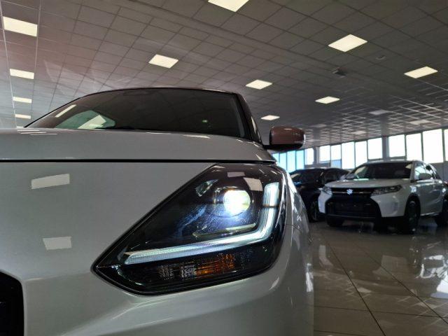 SUZUKI Swift 1.2 Hybrid Top AT Sakura - Limited Edition
