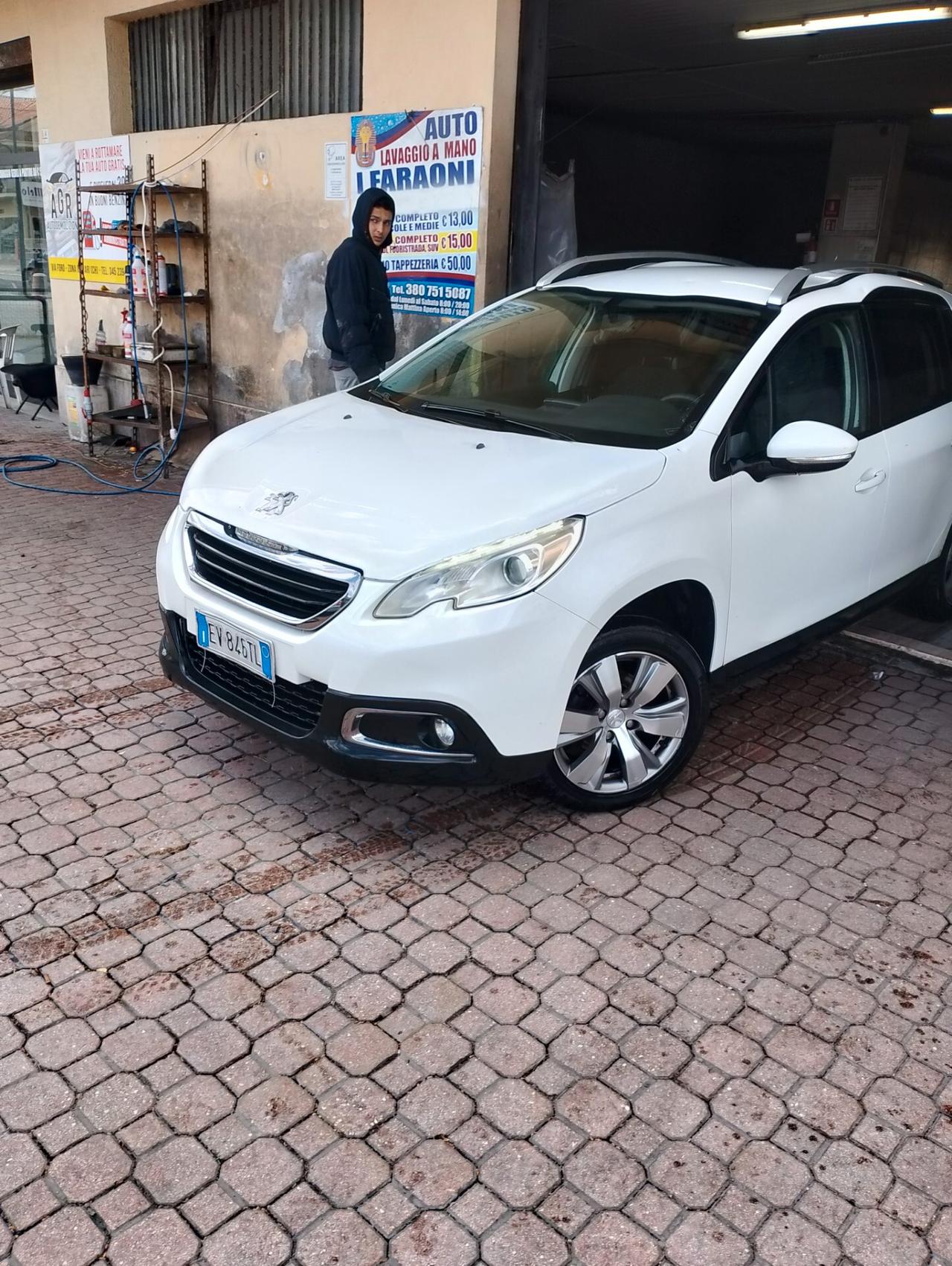 Peugeot 2008 PureTech 82 ETG5 S&S Allure