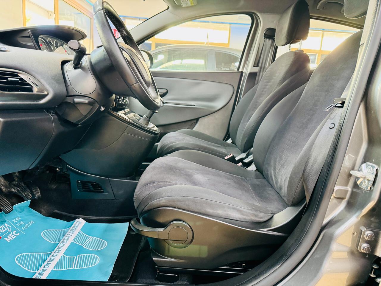Lancia Ypsilon 1.2 BENZ/GPL 69 CV 5 porte
