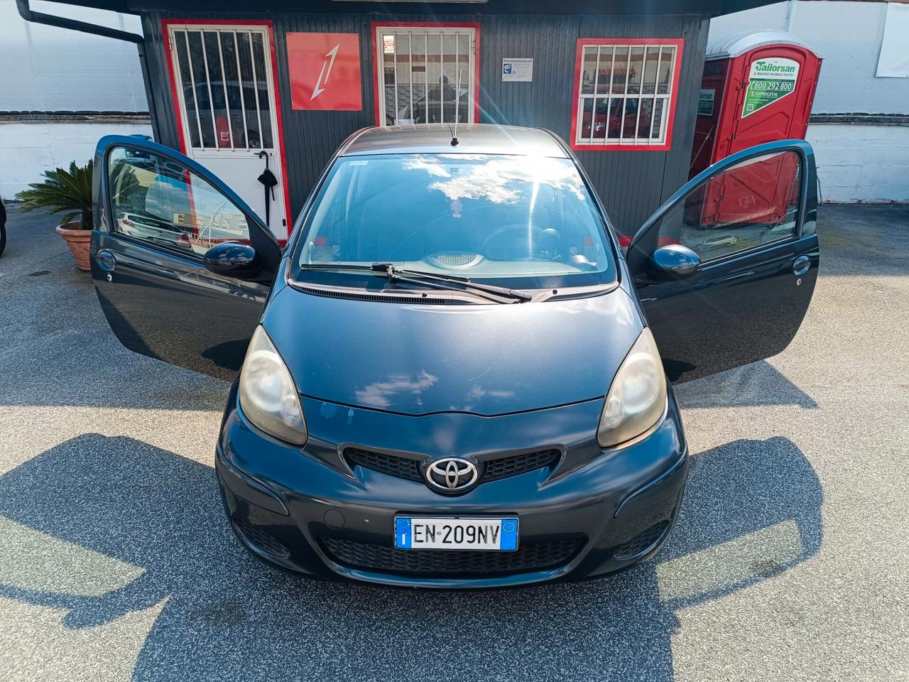 Toyota Aygo 1.0 12V VVT-i 3 porte Lounge MMT