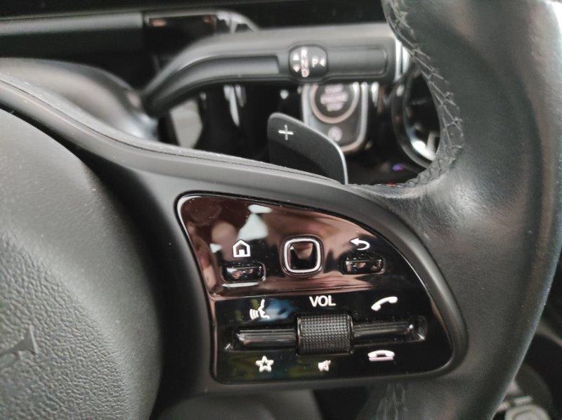 Mercedes-Benz GLA (H247) - GLA 200 Automatic Business Extra