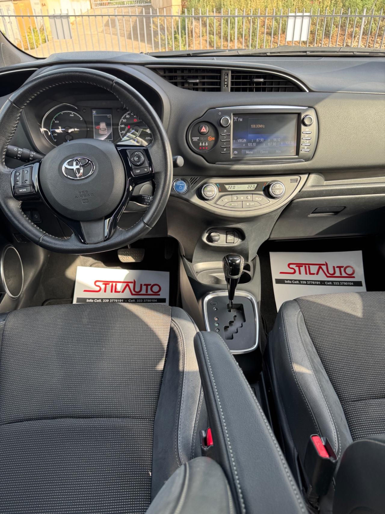 Toyota Yaris 1.5 Hybrid 5 porte Team