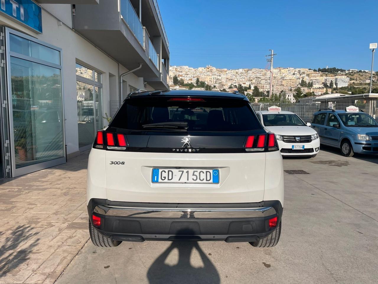 Peugeot 3008 BlueHDi 130 S&S EAT8 Allure