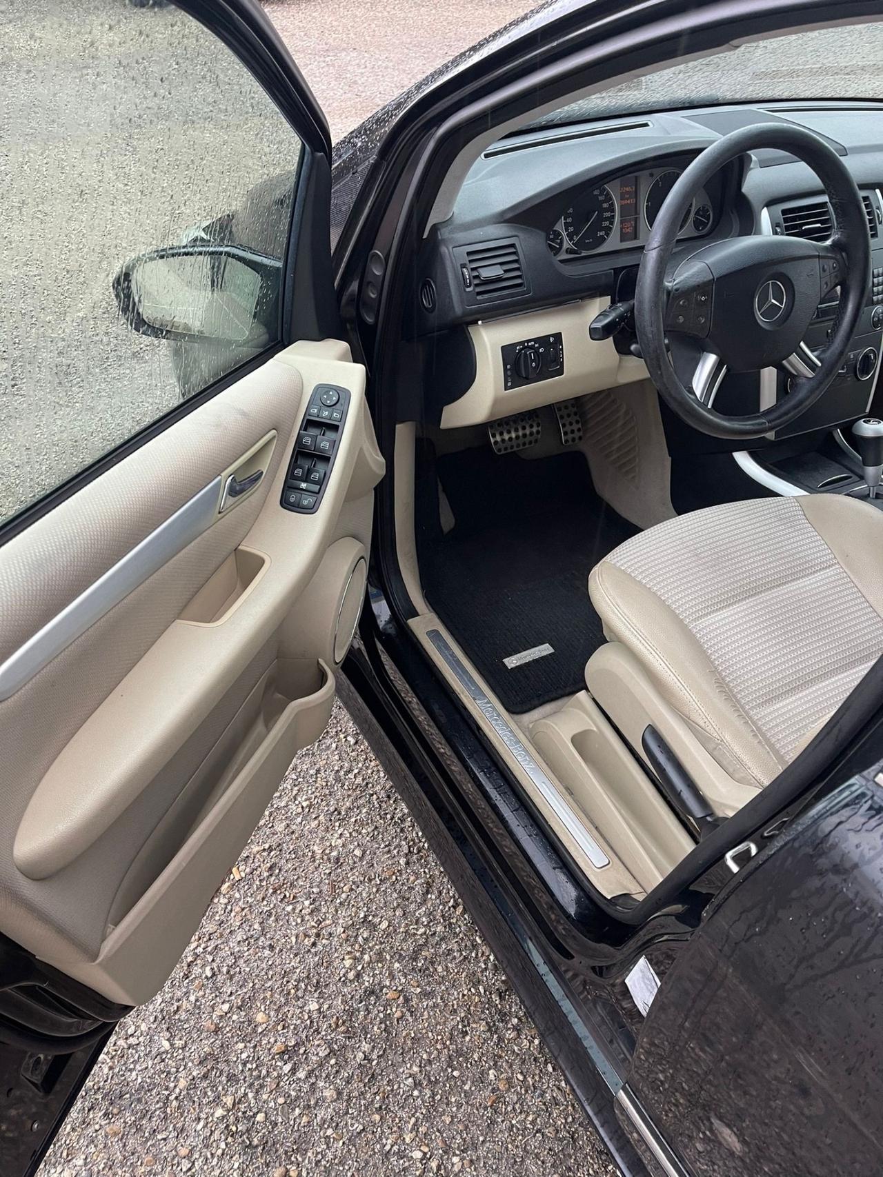 Mercedes B 180 -AUTOMATICA-CONTO VENDITA