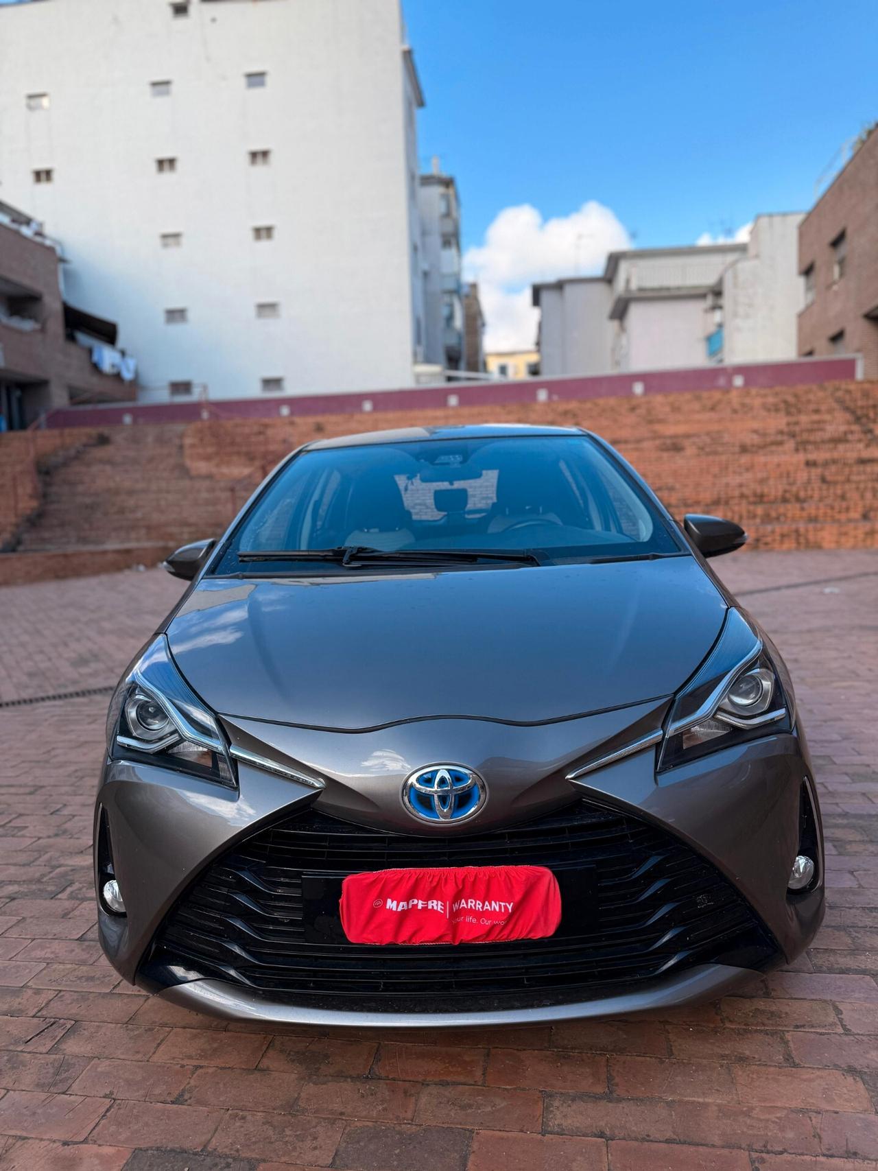 Toyota Yaris 1.5 Hybrid 5 porte Business Telecamera cerchi in lega 15 gomme nuove 4 stagioni