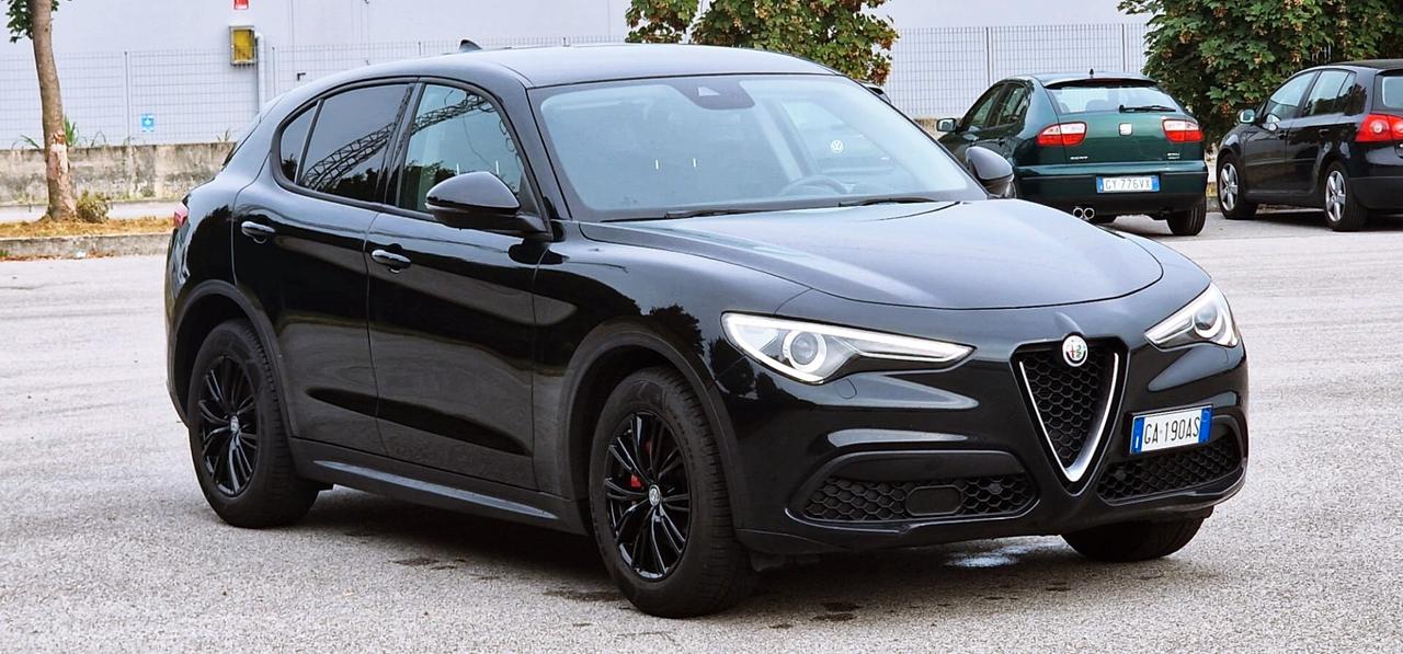 Alfa Romeo Stelvio 2.2 160 CV AT8 RWD Super
