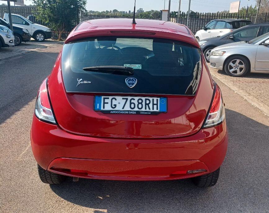 Lancia Ypsilon 1.2 69 CV 5 porte GPL Ecochic Gold PER NEOPATENTATI