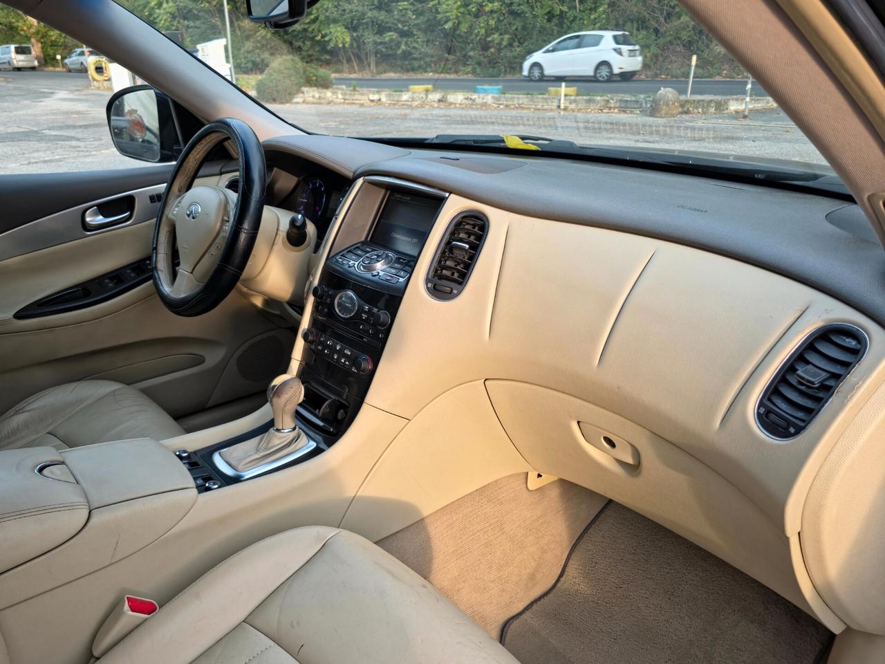 Infiniti EX30 EX30d GT Premium CV-238 E5 Automatico 2011