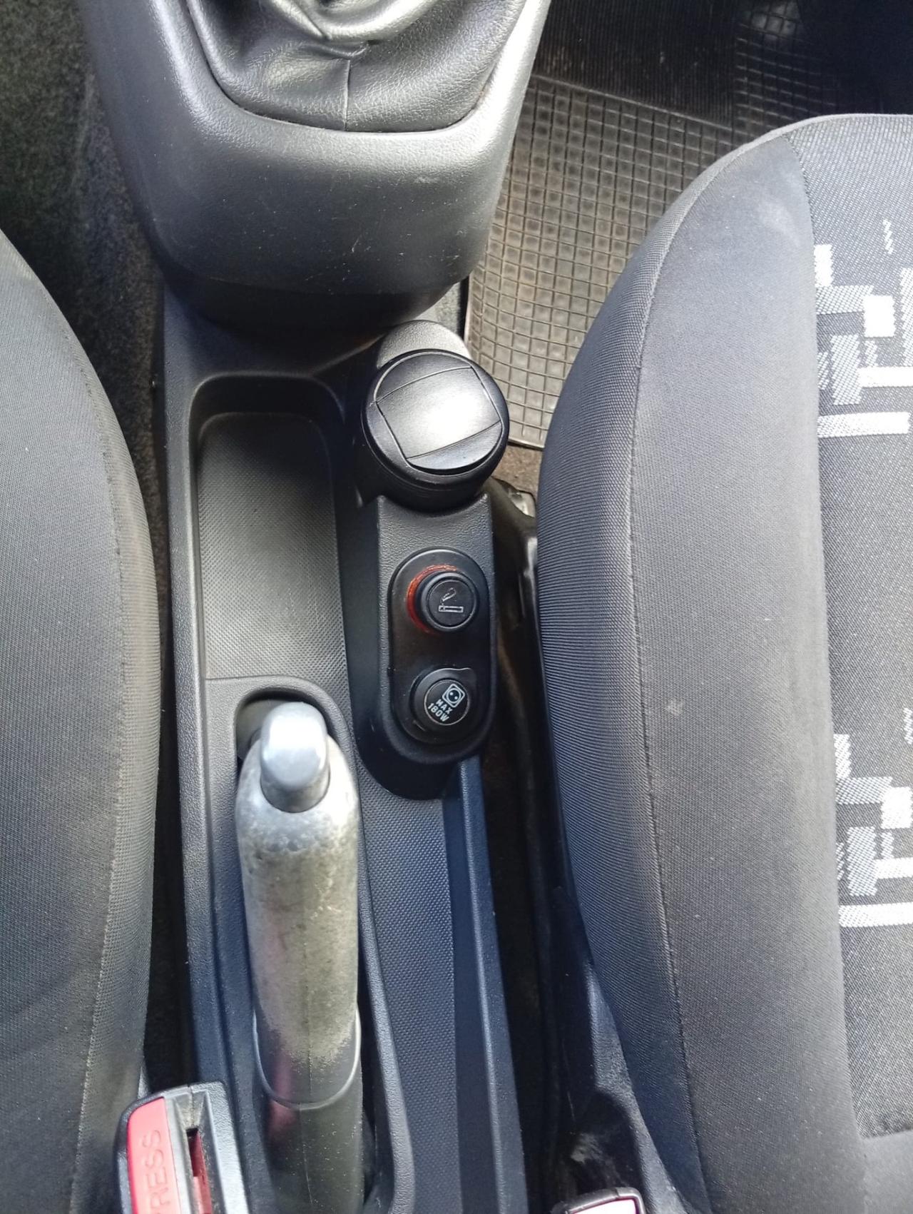 Fiat Fiorino 1.3 MJT 75CV Combi Semivetrato (N1)