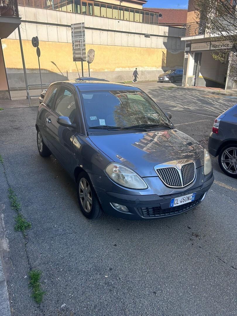 Lancia Ypsilon 79.000km certificati unipropr