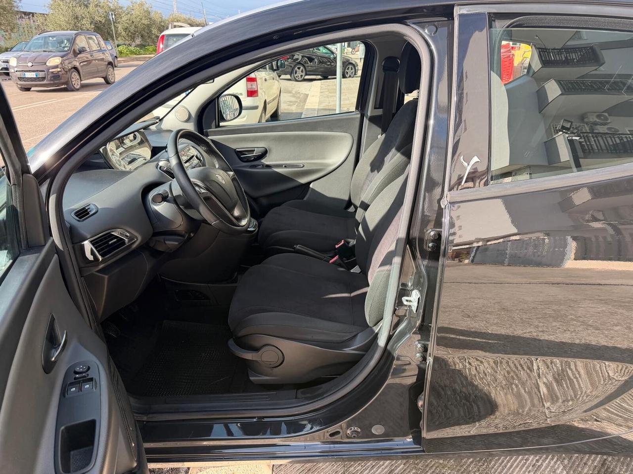 Lancia Ypsilon 1.3 MJT 16V 95 CV 5 porte S&S Platinum