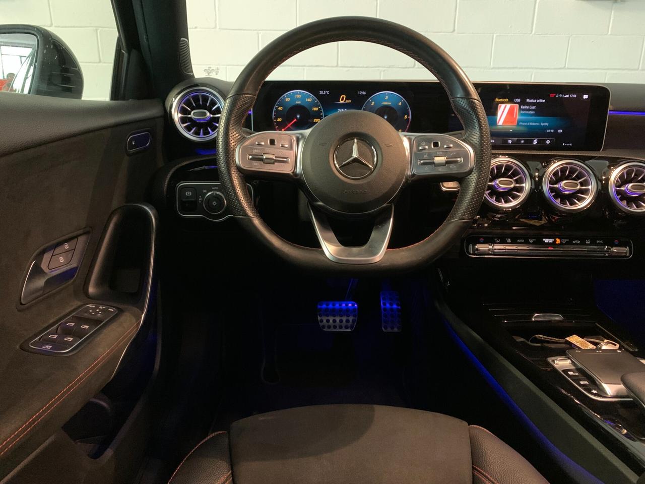 Mercedes-benz A 180 d Automatic Premium AMG Line
