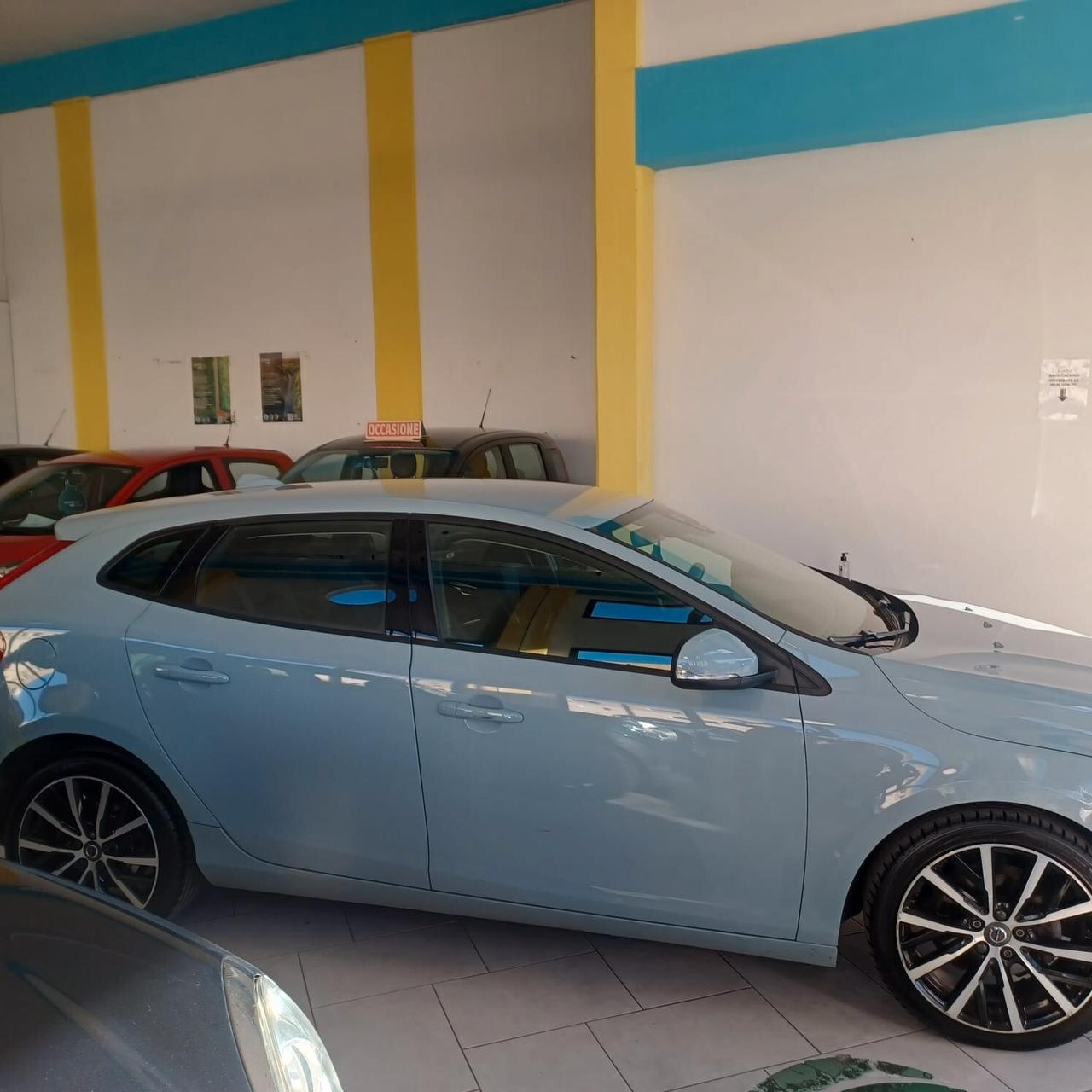 VOLVO V40 OTTIMO STATO GARANZIA 1 2 MESI