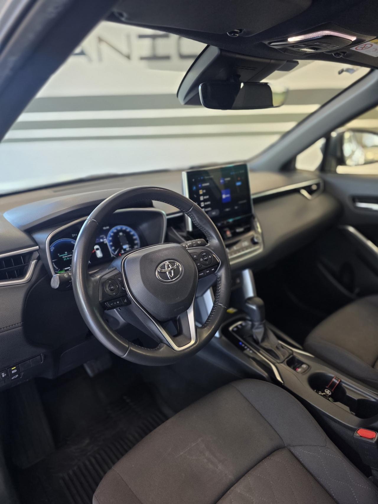 Toyota Corolla Cross 1.8 Hybrid 140 CV E-CVT Trend