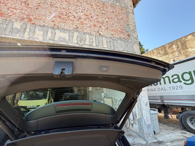 AUDI Q3 35 TDI S tronic Business
