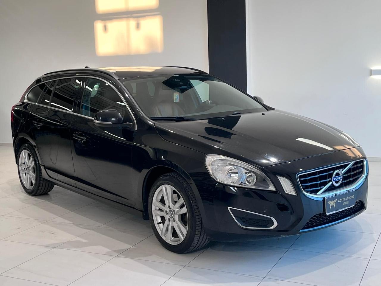VOLVO V60 1.6 120CV