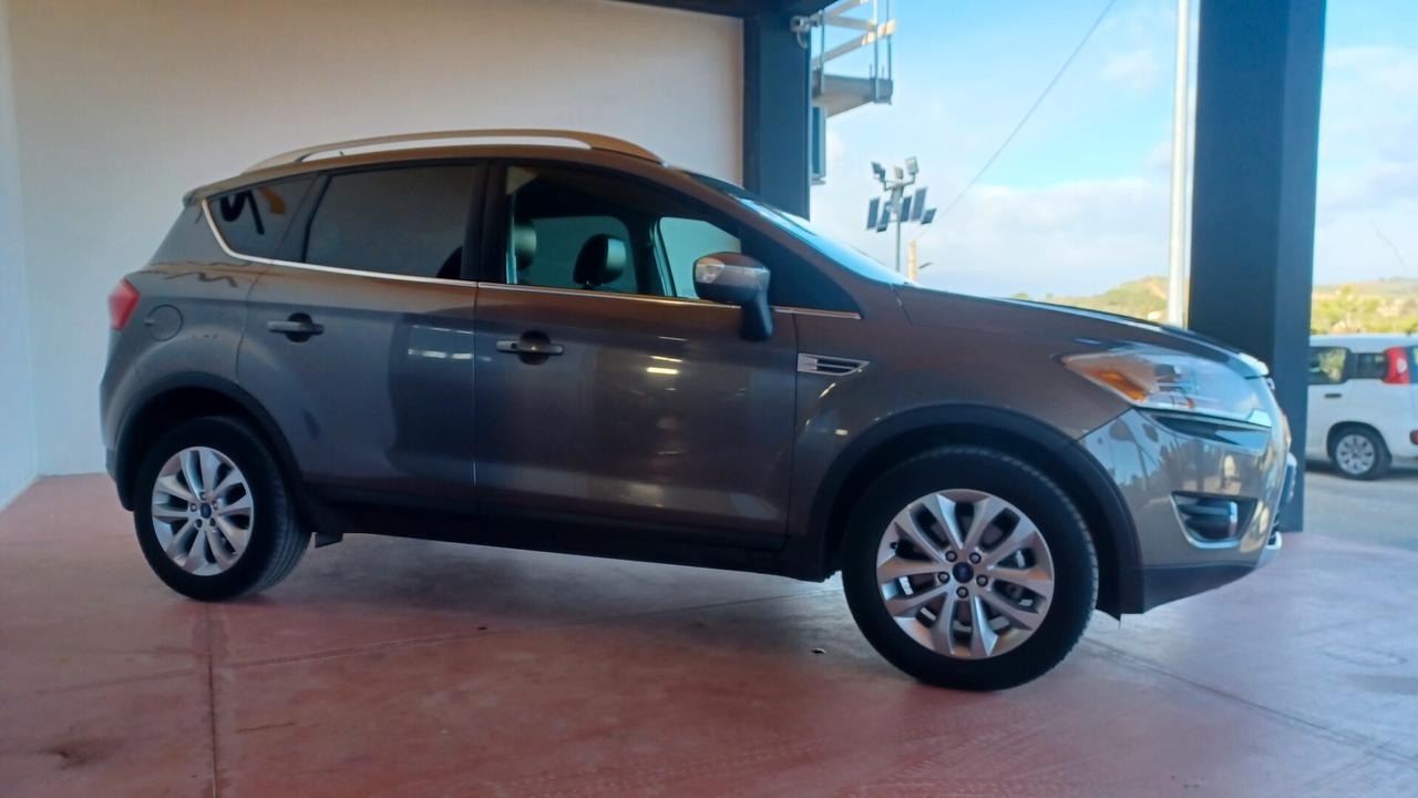 Ford Kuga 2.0 TDCi 163 CV 4WD Powersh.Titanium DPF