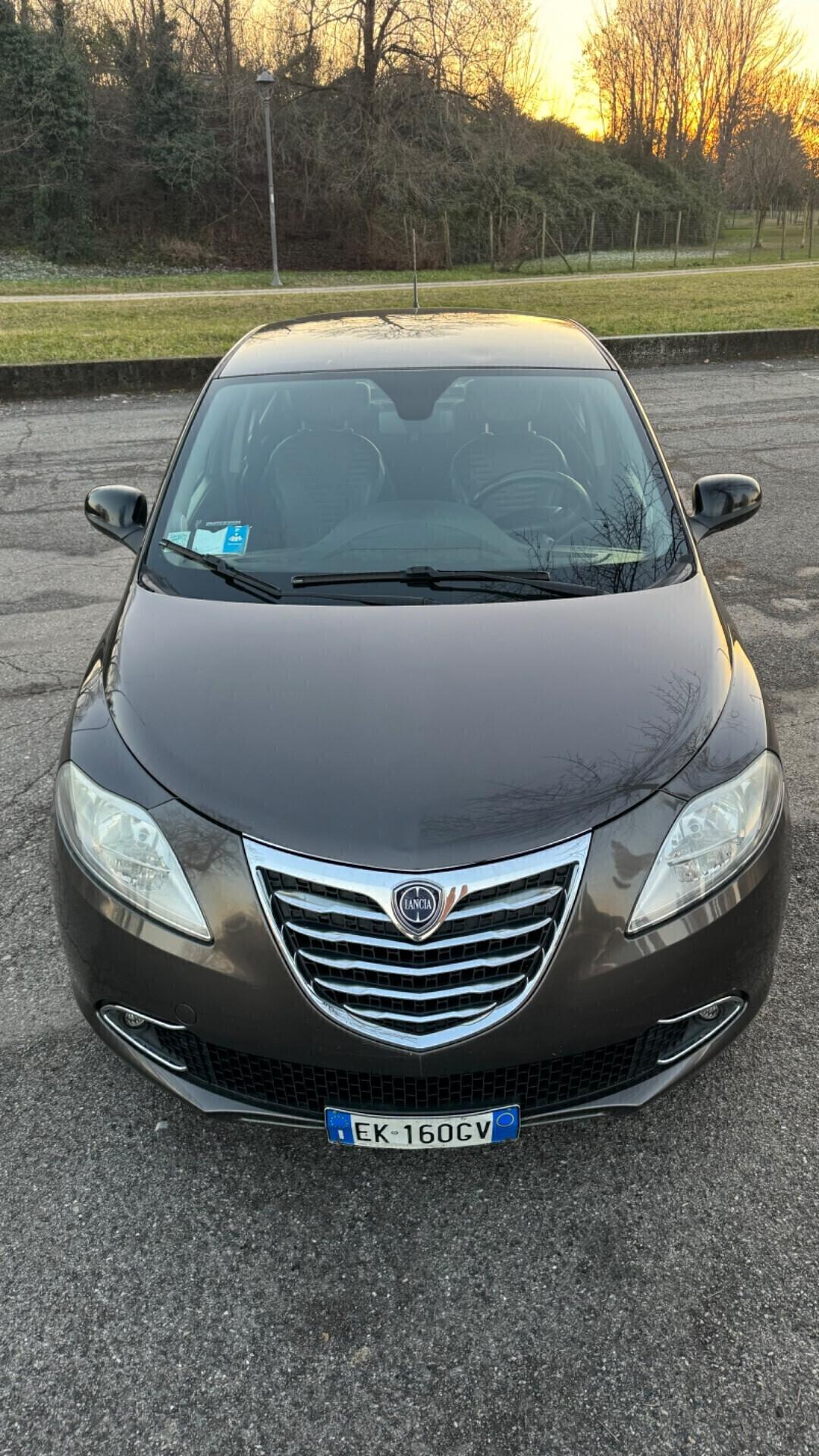 Lancia Ypsilon 0.9 TwinAir Neopatentati