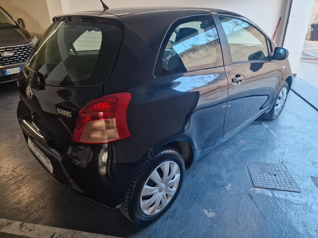 Toyota Yaris 1.3 3 porte Navi