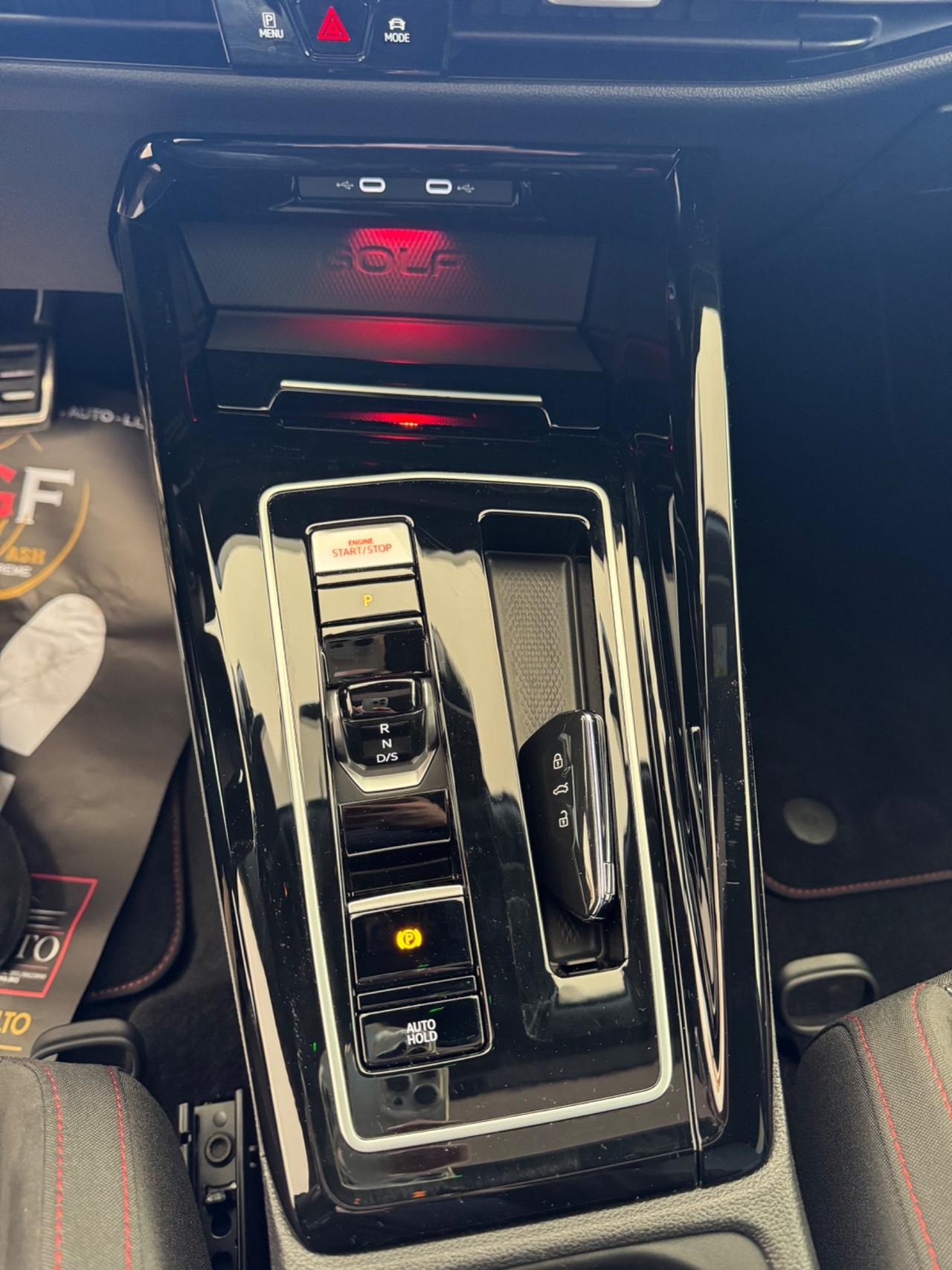 Volkswagen Golf 2.0 TSI GTI DSG