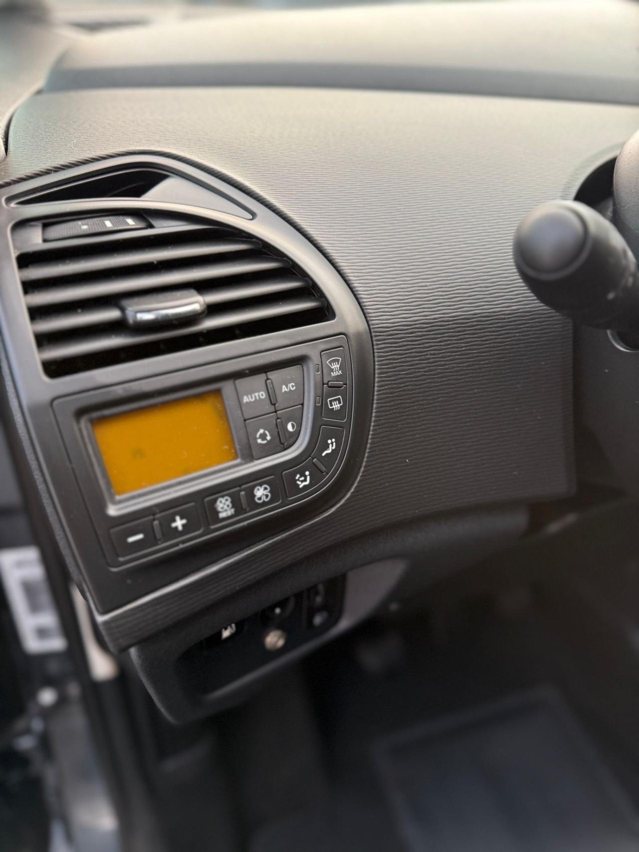 Citroen C4 Grand Picasso 1.6 HDi 7 POSTI NEOP OK