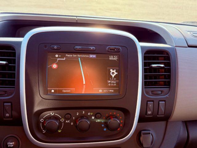RENAULT Trafic 9 POSTI - KM 89.000 - GANCIO TRAINO - IVA COMPRESA