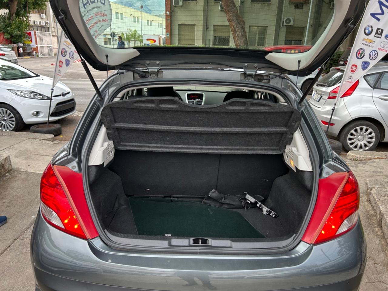 Peugeot 207 1.4 8V 75CV 5p. Energie Sport ECO GPL