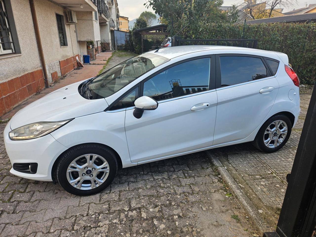 Ford Fiesta 1.5 TDCi 75CV Titanium OK NEOPATENTATI