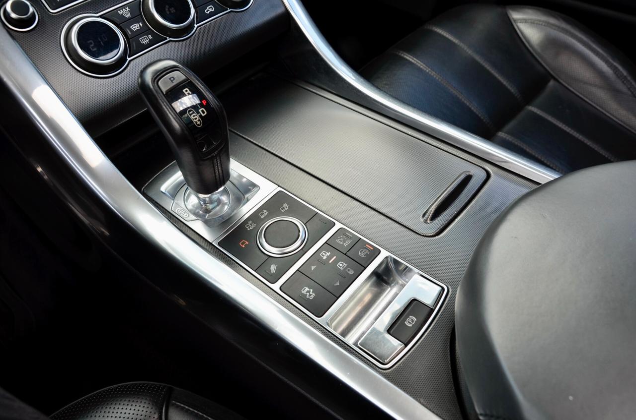 RANGE ROVER SPORT 3.0 SDV6 249cv AUT. HSE DYNAMIC , 22" , UFF. ITALIANA , TETTO , NAVI , RETRO , SERVICE BOOK COMPLETO