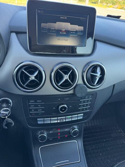 Mercedes-benz B 180 d Automatic Premium-UNICO PROPRIETARIO-OK NEOPATENTATI