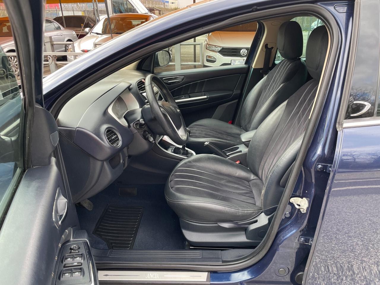 Lancia Delta 1.6 MJT DPF Silver