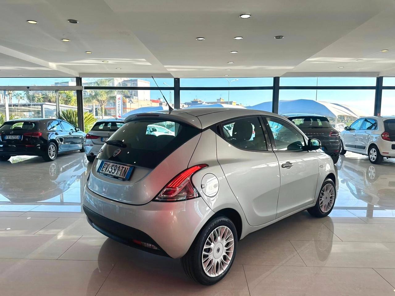 LANCIA YPSILON 1.2 GOLD 69cv