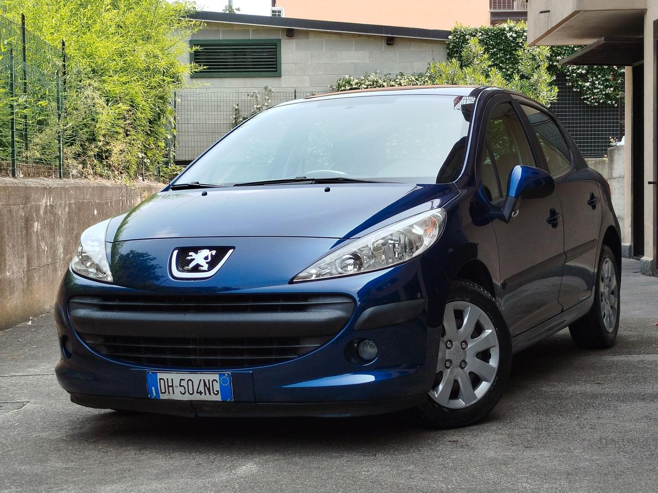 Peugeot 207 1.4 BENZINA 73cv / 52.000km / Neop.