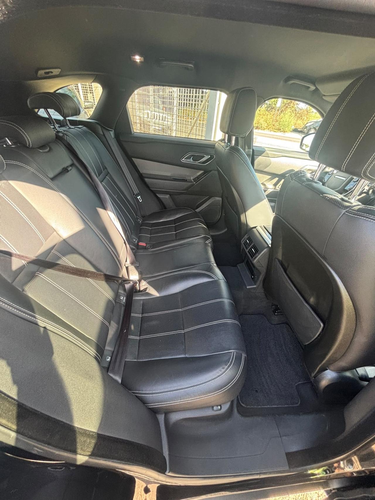 Land Rover Range Velar 2.0D I4 180 CV R-Dynamic