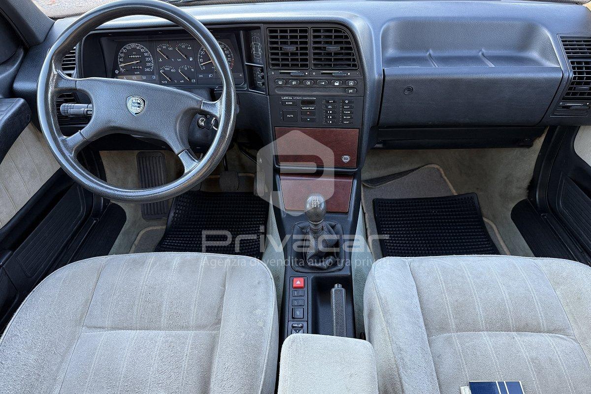 LANCIA Thema 2.0 i.e. 16V cat LS