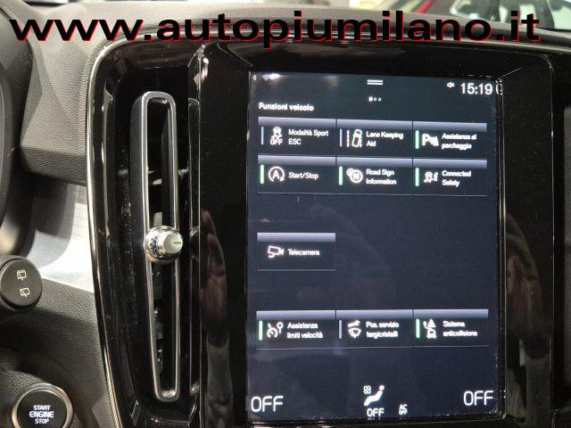 VOLVO XC40 T3 Geartronic Momentum Pro