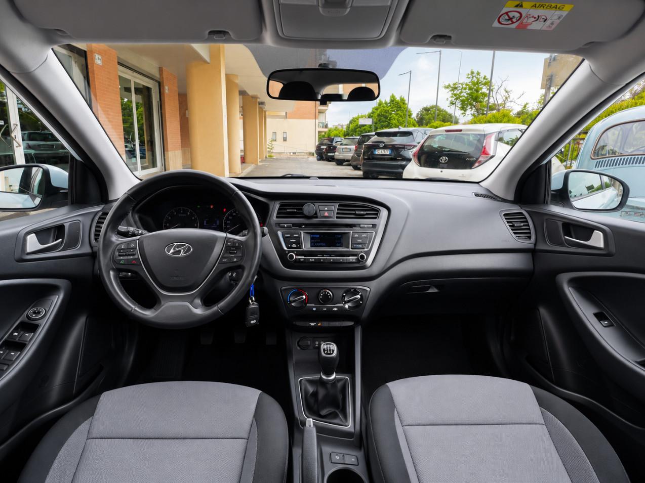 Hyundai i20 5 Porte i20 5p 1.2 Login 84cv