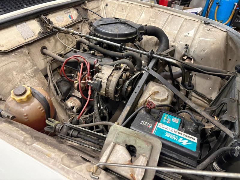 RENAULT 4 1.0 BENZ 32 CV UNICOPROPRIETARIO