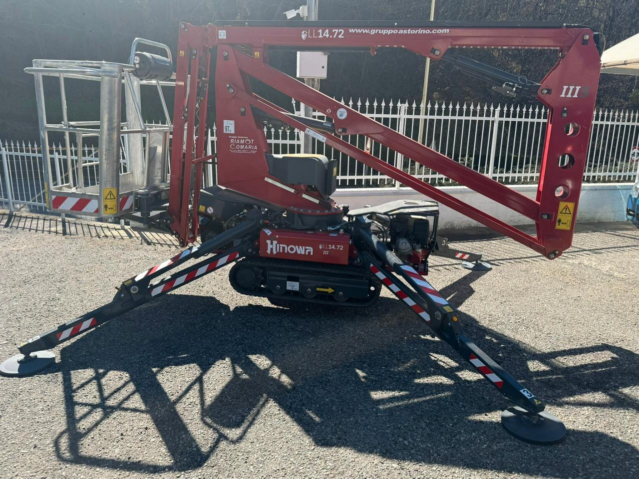 PIATTAFORMA HINOWA LIGHTLIFT 14,72