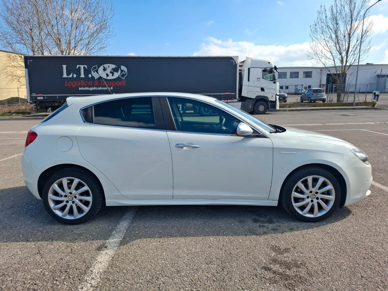 Alfa Romeo Giulietta 2.0 JTDm AUTOMATICA